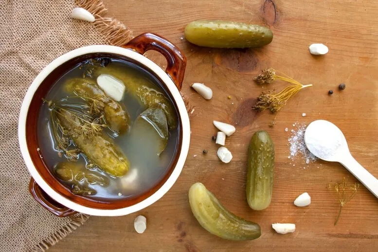 Kiedy ogórki kiszone są zepsute? Oto objawy, które musisz znać