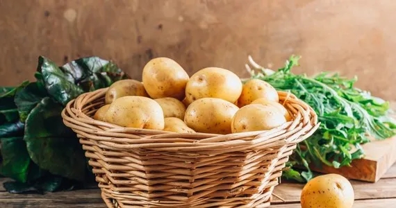 Regionalne potrawy z ziemniaków – tradycyjne przepisy i sekrety kuchni polskiej